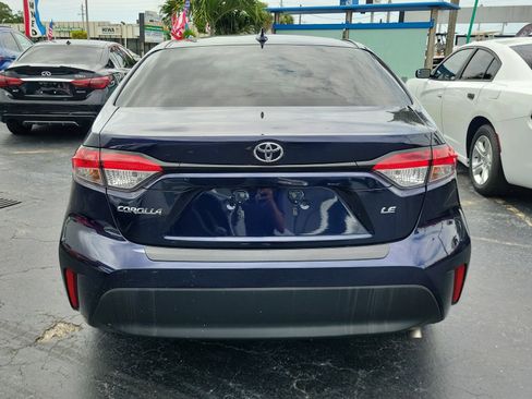 Used 2025 Toyota Corolla LE FWD image 5