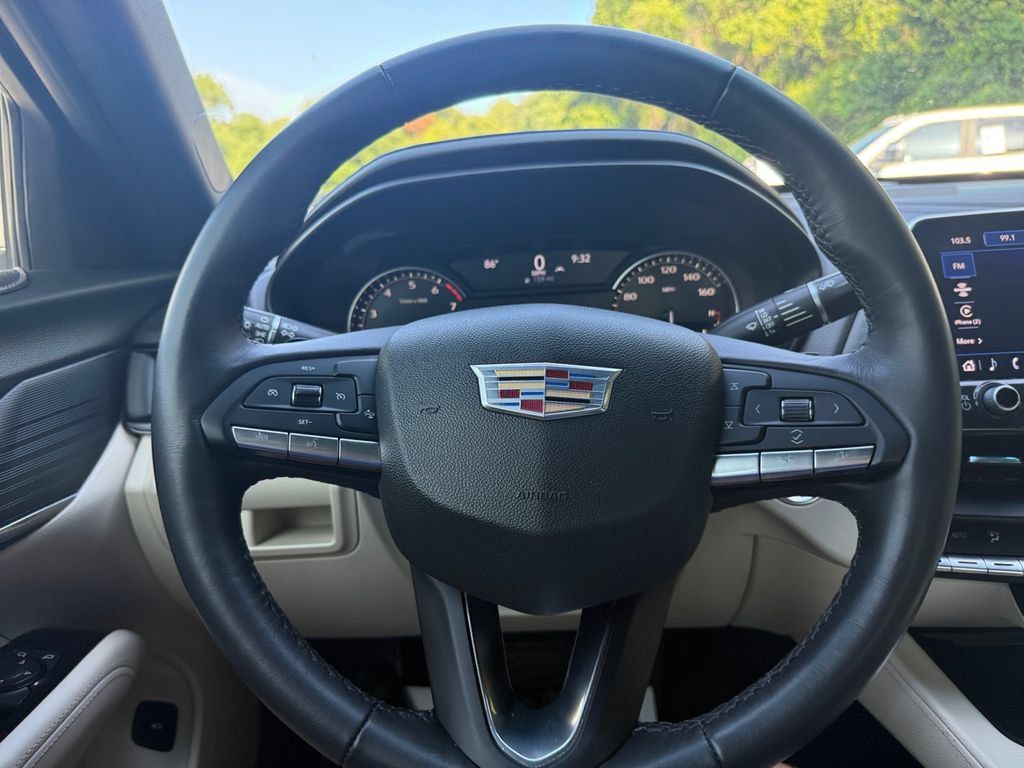 Used 2023 Cadillac CT4 Luxury RWD image 21