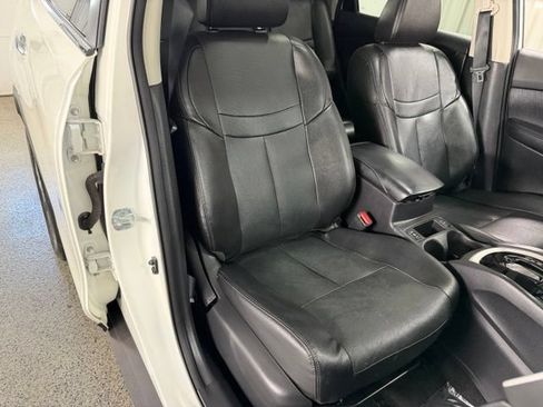 Used 2016 Nissan Rogue SL w/ SL Premium Package AWD/4WD image 25