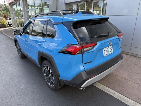 Used 2019 Toyota RAV4 Adventure w/ Advanced Technology Package AWD/4WD image 3