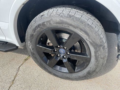 Used 2016 Ford F150 XLT w/ Equipment Group 302A Luxury RWD image 34