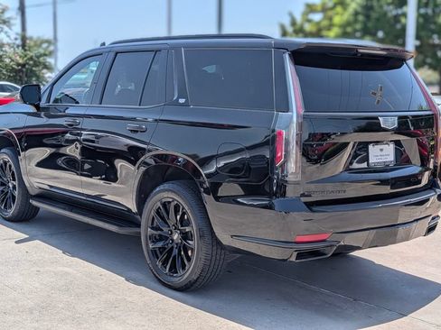 Used 2021 Cadillac Escalade Sport w/ Driver Assist Tech Package AWD/4WD image 4