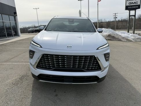 New 2026 Buick Enclave Avenir image 8