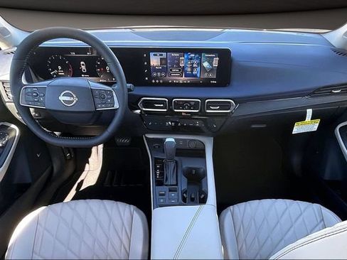 New 2026 Nissan Sentra SL w/ Floor Mat Package FWD image 5