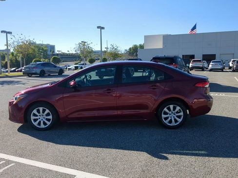 Certified 2023 Toyota Corolla LE image 7