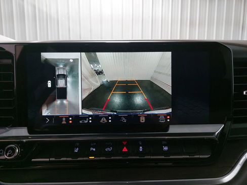 New 2025 GMC Sierra 2500 SLT w/ SLT Premium Package image 24