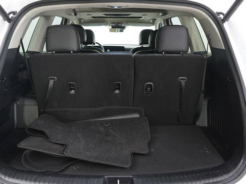 Used 2025 Kia Telluride S image 13