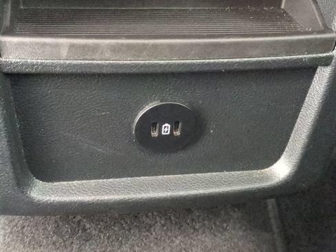 Used 2024 Ford Edge SEL AWD/4WD image 16