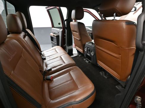 Used 2016 Ford F250 Platinum w/ FX4 Off-Road Package image 45