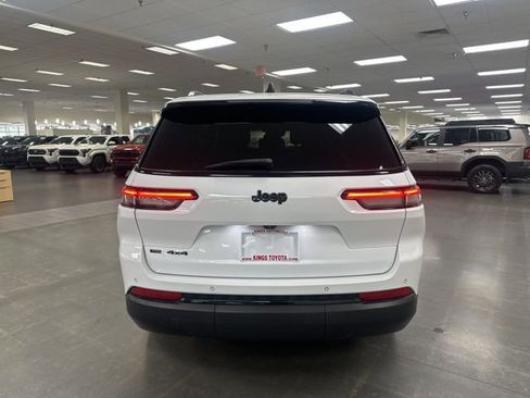 Used 2023 Jeep Grand Cherokee L Laredo AWD/4WD image 6