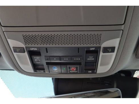 Used 2015 Acura TLX V6 w/ Technology Package image 26