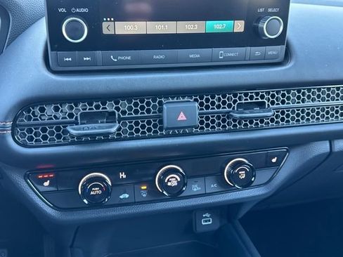 Used 2023 Honda HR-V Sport image 11
