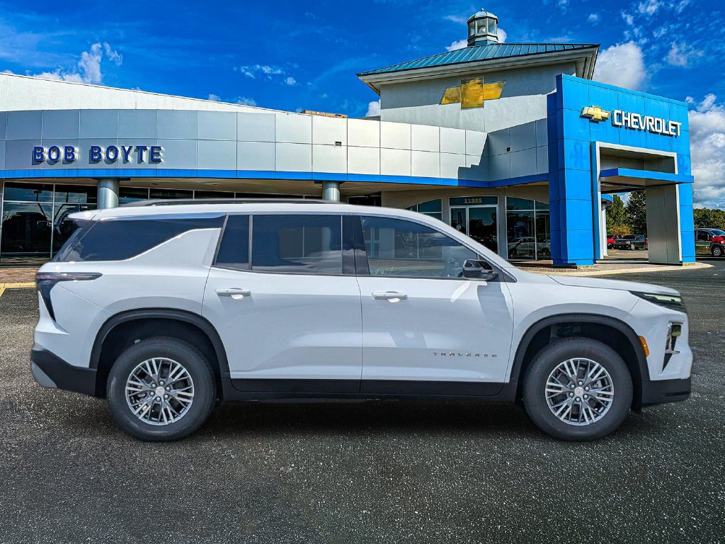 New 2027 Chevrolet Traverse LT FWD image 7