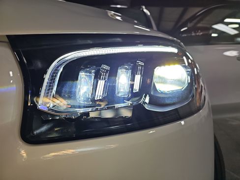 New 2026 Mercedes-Benz GLS 450 4MATIC image 34