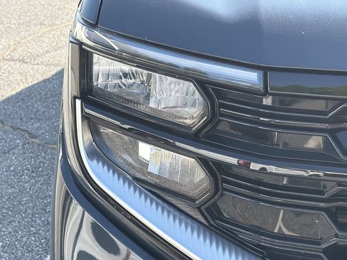 Used 2025 Ford Expedition Max Platinum AWD/4WD image 2