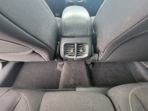 Used 2015 Jeep Cherokee Latitude w/ Comfort/Convenience Group image 28