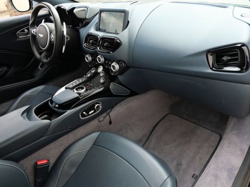 Used 2020 Aston Martin V8 Vantage Coupe RWD image 20