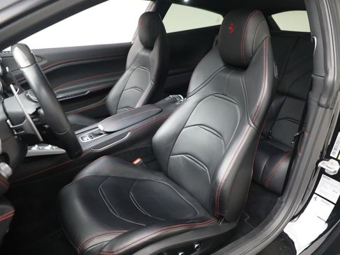 Certified 2018 Ferrari GTC4Lusso image 15