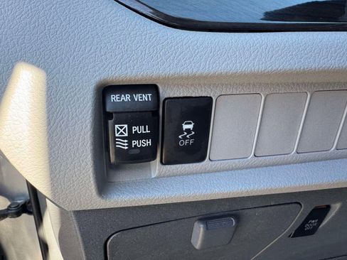 Used 2018 Toyota Sienna XLE w/ Protection Package image 22