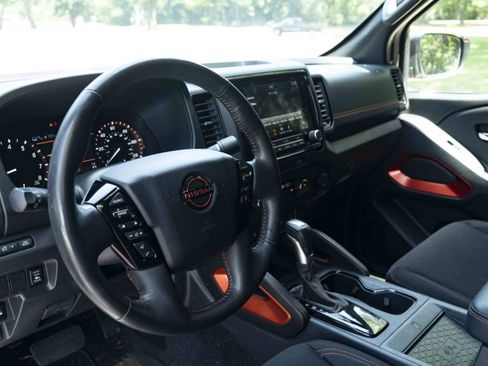 Used 2023 Nissan Frontier PRO-4X w/ Pro Convenience Package AWD/4WD image 16