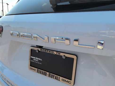 New 2026 GMC Terrain Denali AWD/4WD image 32