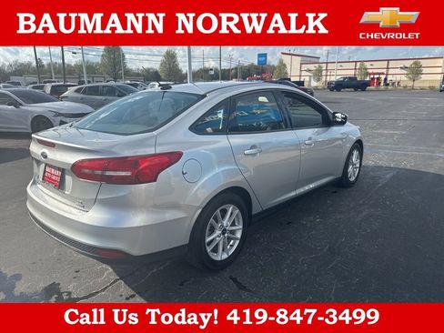 Used 2018 Ford Focus SE image 14