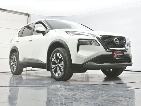 Used 2023 Nissan Rogue SV AWD/4WD image 31