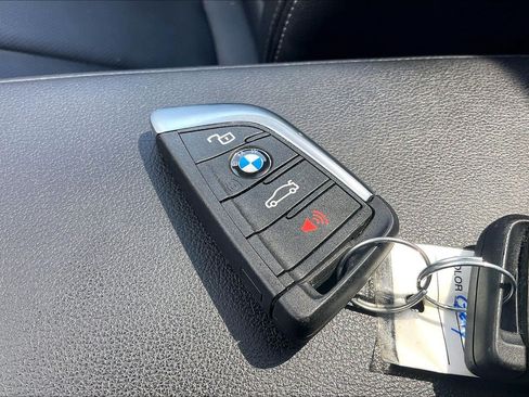 Used 2022 BMW 330i xDrive Sedan w/ Driving Assistance Package AWD/4WD image 14