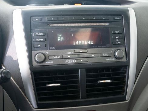 Used 2010 Subaru Forester 2.5X Limited AWD/4WD image 16