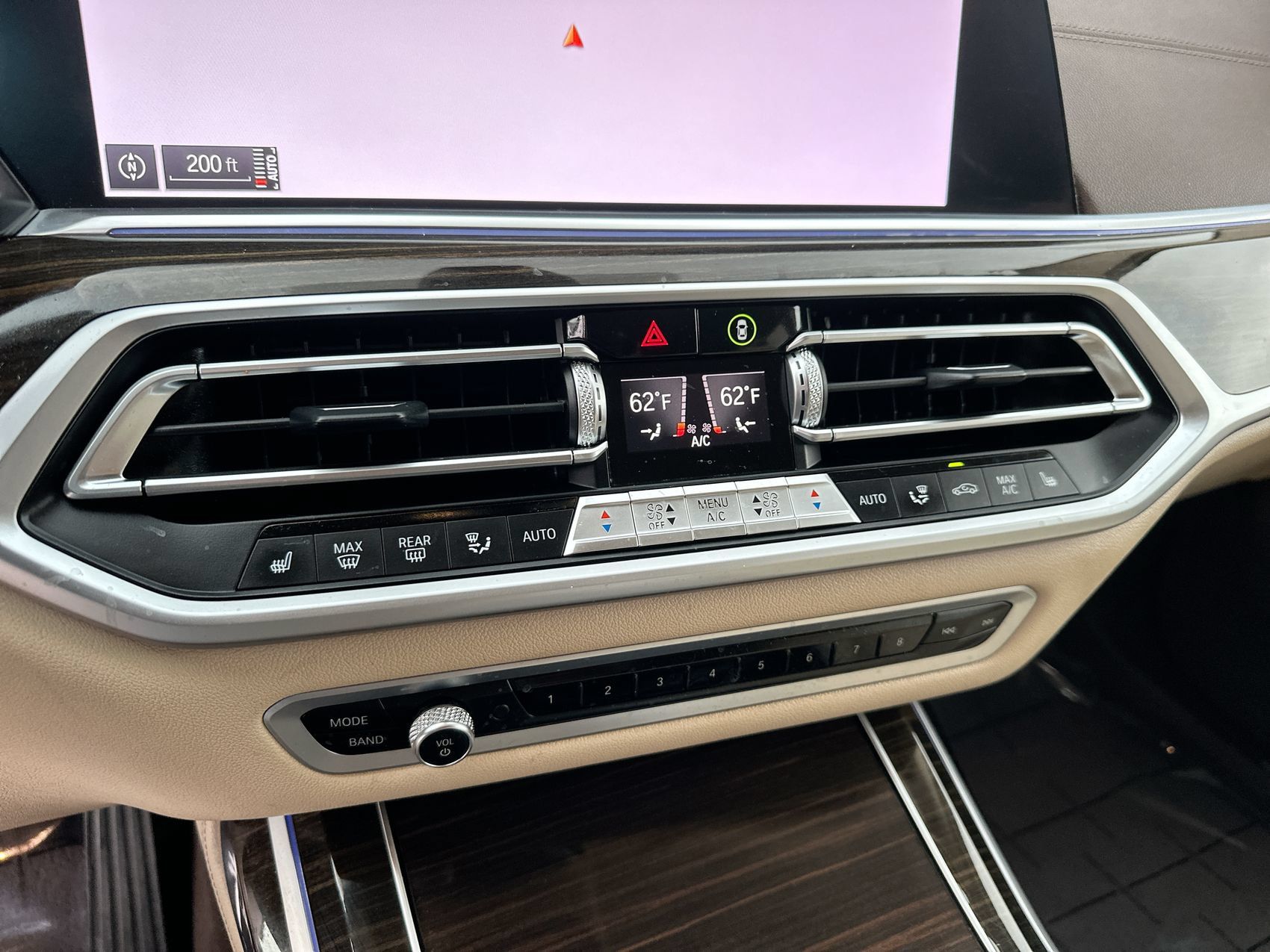 Used 2019 BMW X7 xDrive40i w/ Cold Weather Package AWD/4WD image 19