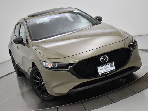 Certified 2025 MAZDA MAZDA3 Carbon AWD/4WD image 2