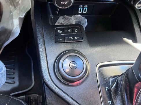 Used 2019 Ford Ranger Lariat w/ FX4 Off-Road Package AWD/4WD image 17