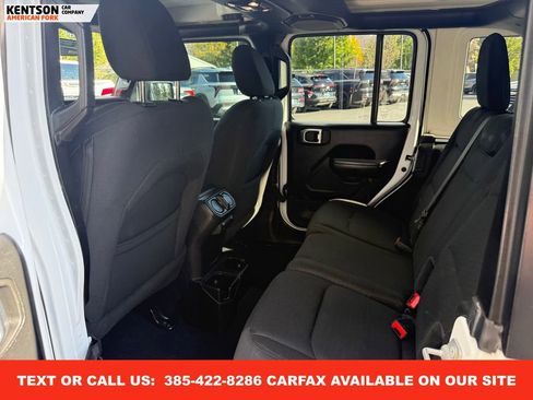 Used 2020 Jeep Wrangler Unlimited Willys image 30