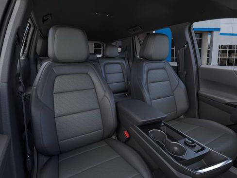 New 2026 Chevrolet Equinox LT w/ Convenience Package II FWD image 16