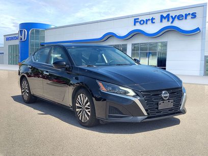 Used 2023 Nissan Altima 2.5 SV