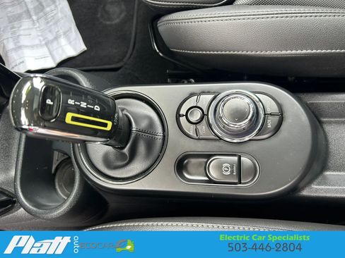 Used 2024 MINI Cooper SE FWD image 27