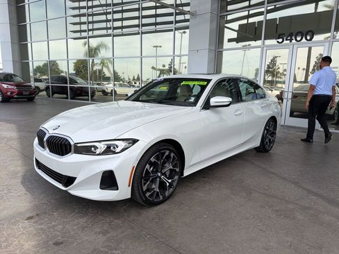 Used 2025 BMW 330i Sedan w/ Premium Package image 1