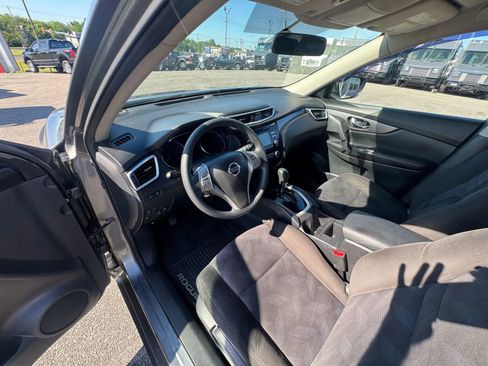 Used 2015 Nissan Rogue S AWD/4WD image 12