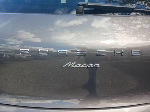 Used 2017 Porsche Macan AWD/4WD image 15