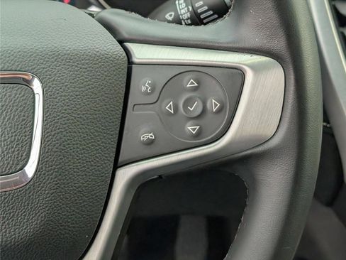 Used 2023 GMC Acadia SLT image 26