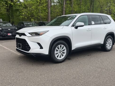 New 2026 Toyota Grand Highlander AWD image 4