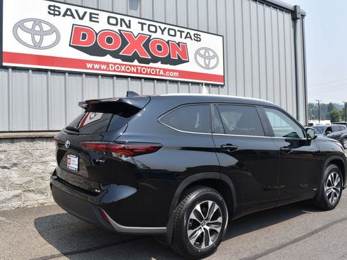 Certified 2026 Toyota Highlander XLE AWD/4WD image 5