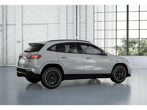 New 2026 Mercedes-Benz GLA 35 AMG 4MATIC image 20