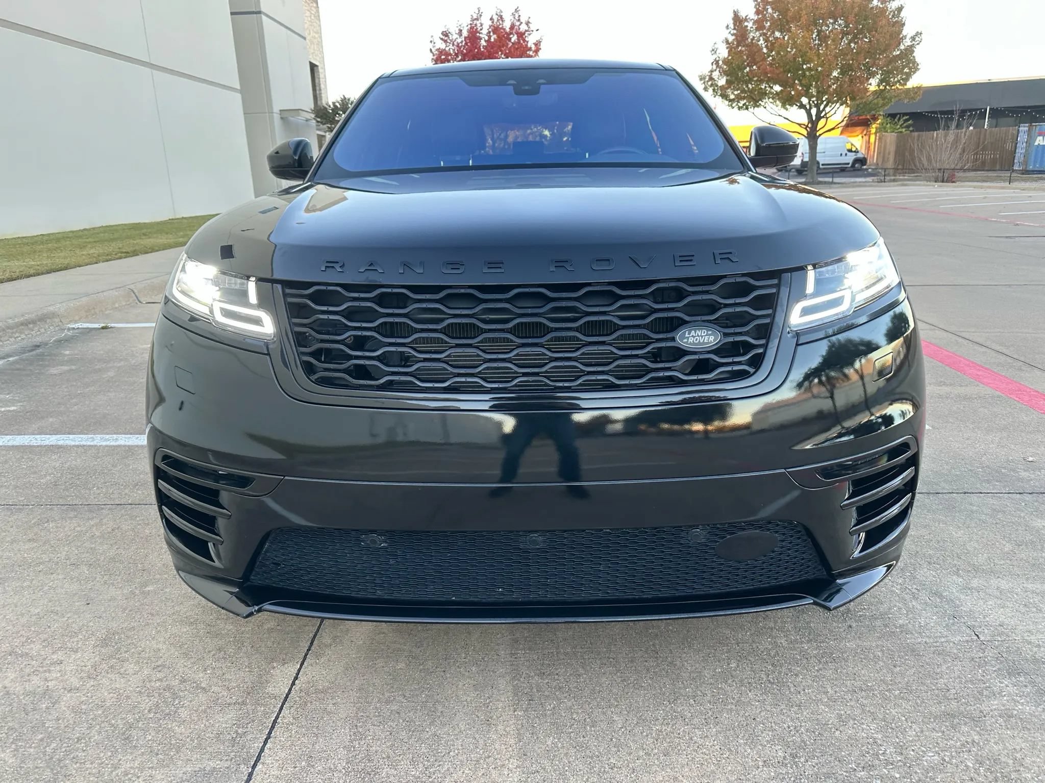 Used 2020 Land Rover Range Rover Velar R-Dynamic S AWD/4WD image 4