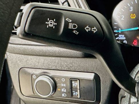 Used 2020 Ford Escape SE FWD image 13