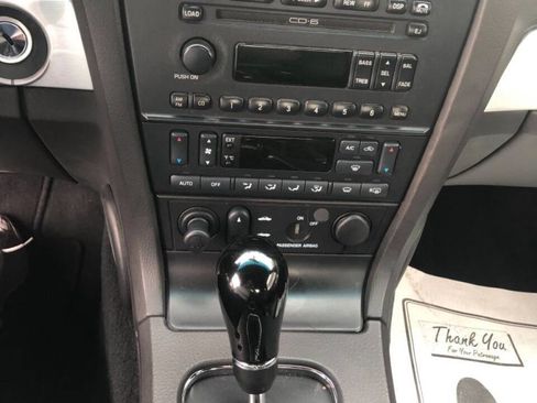 Used 2002 Ford Thunderbird Deluxe image 10