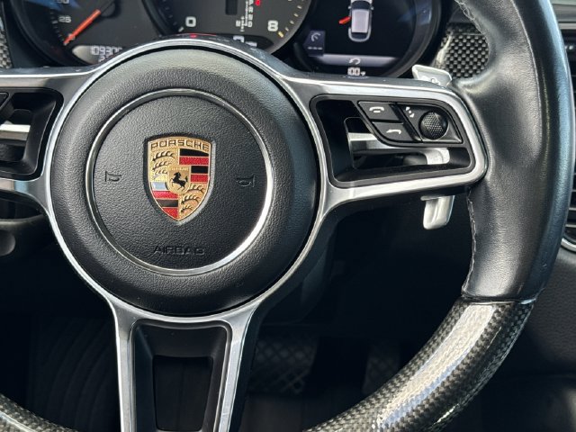Used 2017 Porsche Macan GTS AWD/4WD image 16