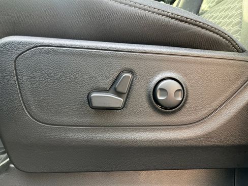 Used 2025 RAM 1500 Big Horn image 13