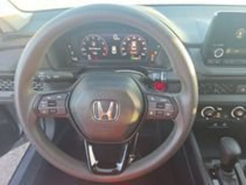 Used 2025 Honda Accord LX image 19