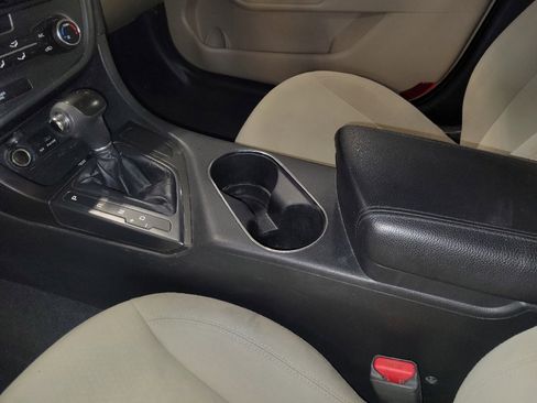 Used 2015 Kia Optima LX FWD image 26